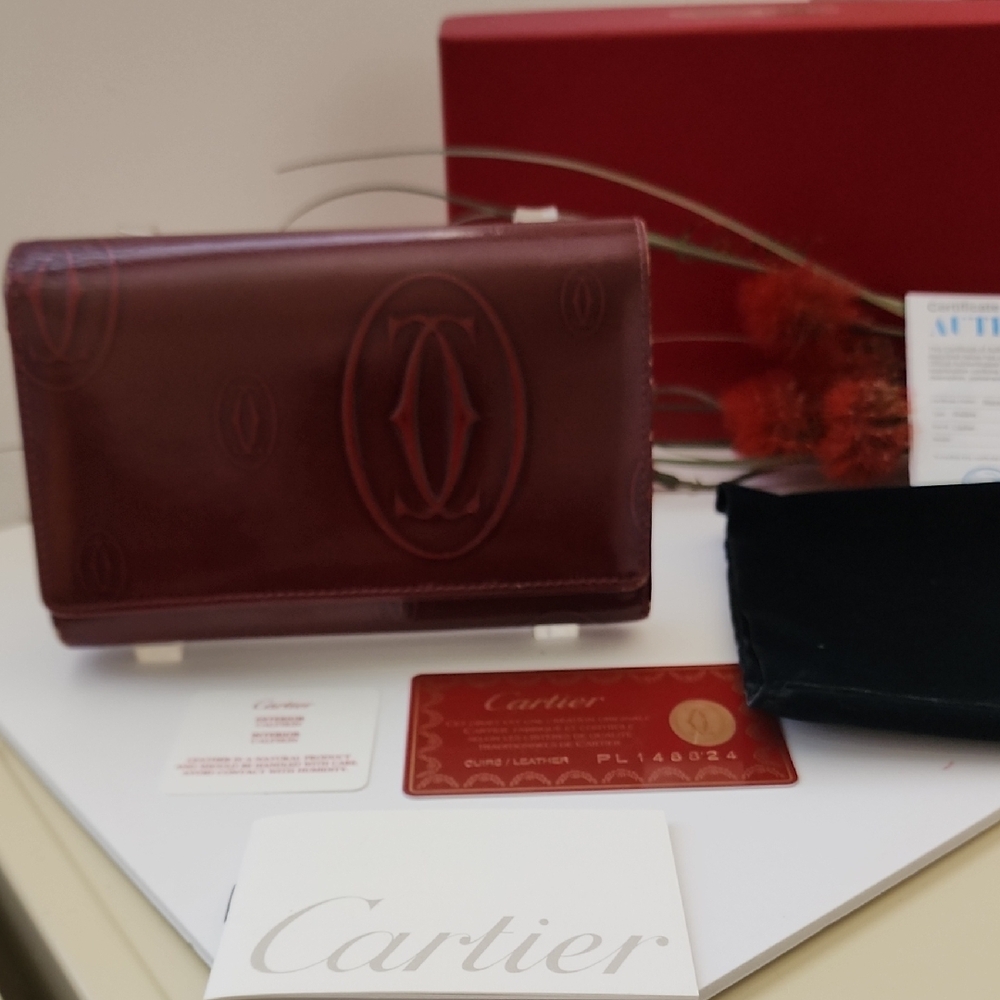 Cartier Red Leather Wallet Luxurious Design